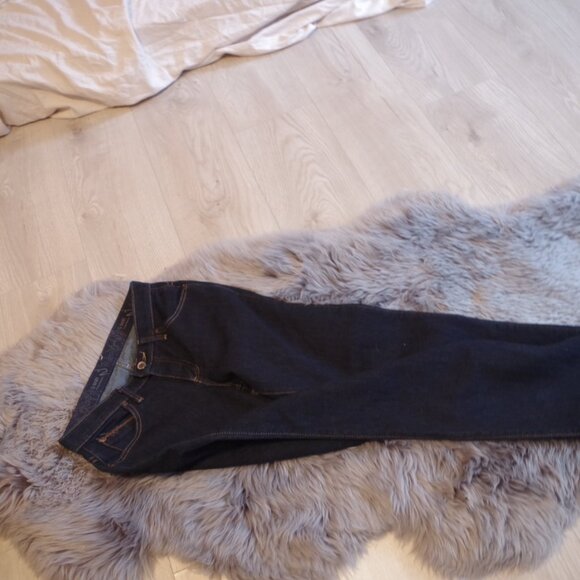 Brand New Wrangler Women's Jeans - Picture 3 of 4